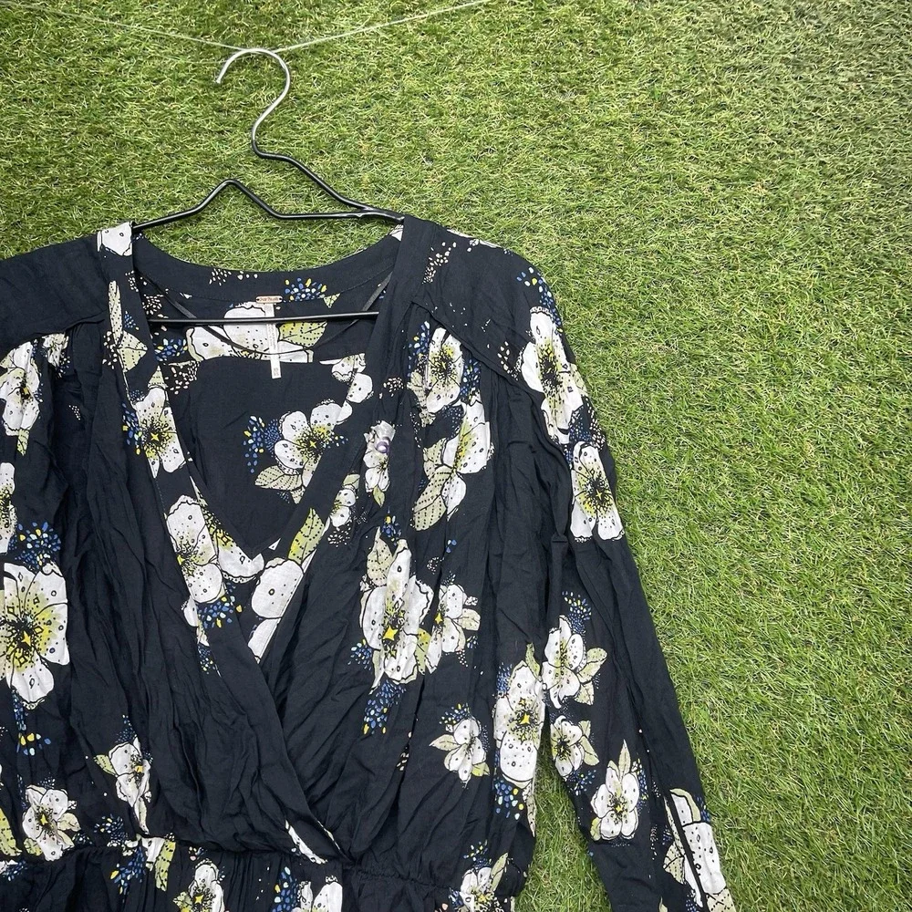 Free People Floral Blouse Womens XS Kimono Top Gathered Black Flowy Sleeve Tie